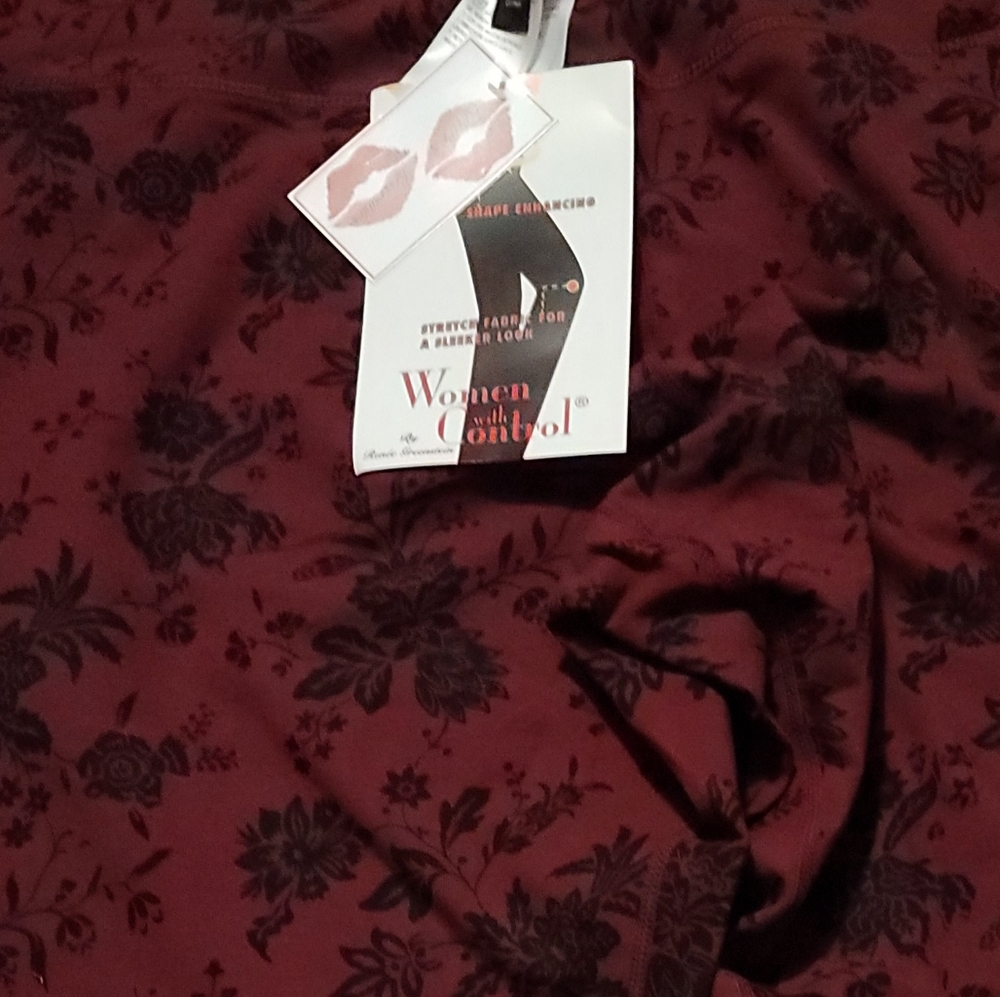Women With Control shape enhancing size XL
